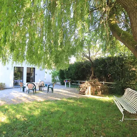 Fontaine Des Pres-6pers Appartement